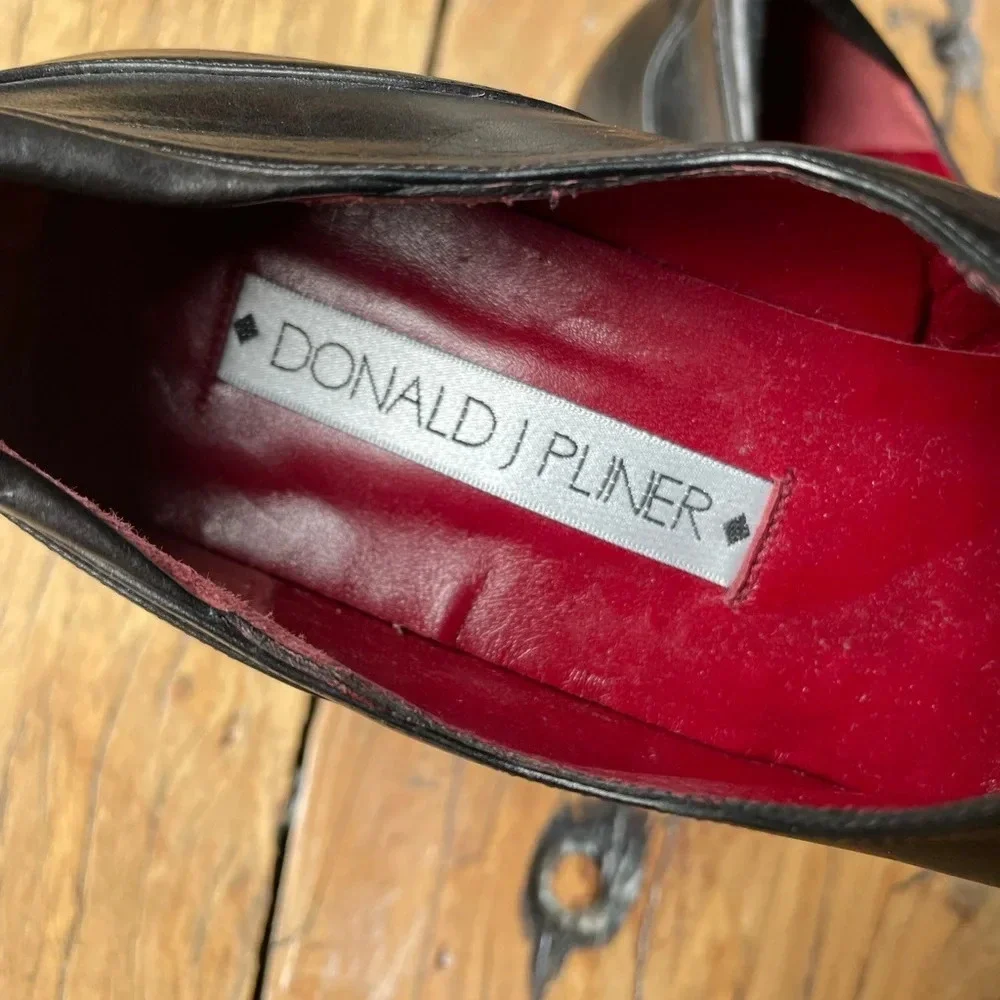 Donald Pliner Black Leather Women’s Loafers - Picture 8 of 9